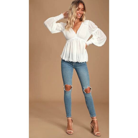 Free People Tops - FREE PEOPLE Day Dreaming White Ruffle Balloon Sleeve Top